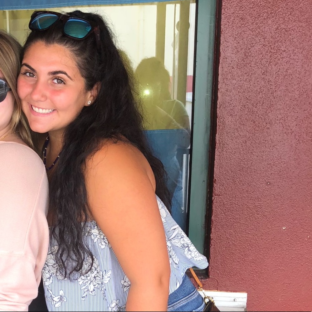 Meet your Posher, Ava